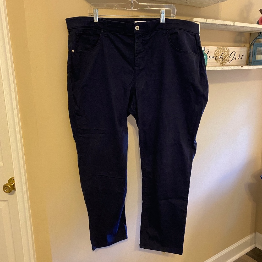 Denim & Co. 5-Pocket Petite Straight Navy Jeans